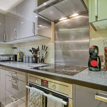 Tranquil 2 Bedroom Apartment In Southwark- Zone 1 Лондон Экстерьер фото