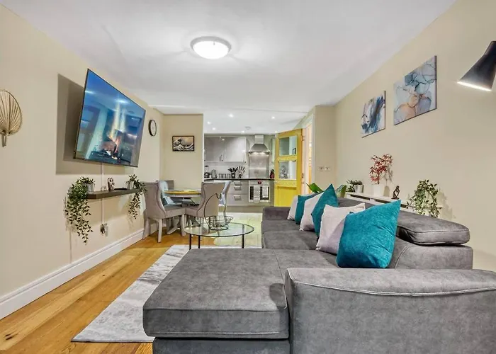 Tranquil 2 Bedroom Apartment In Southwark- Zone 1